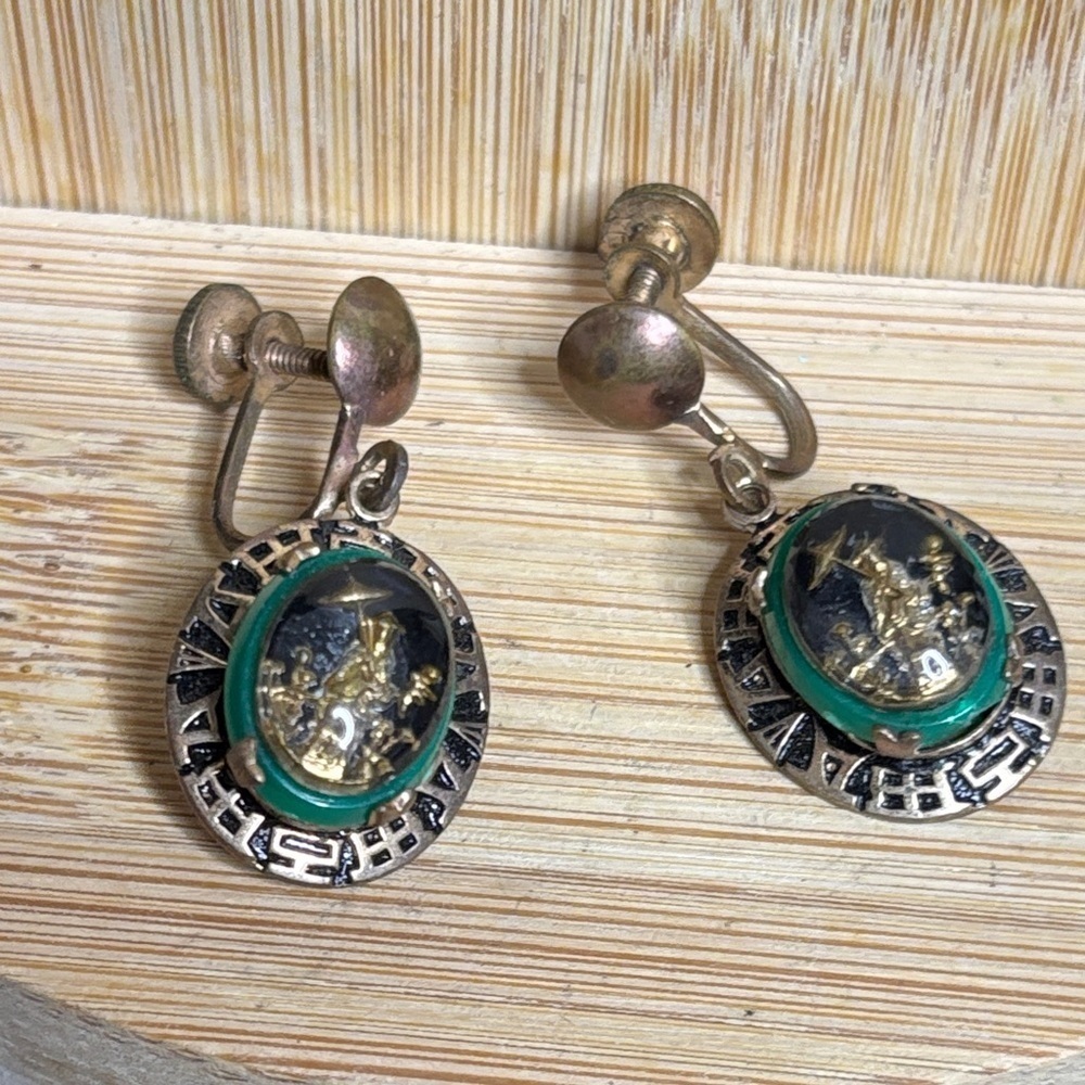Vintage Thailand Black Gold Siam Figure under Lucite Screw Back Dangle Earrings